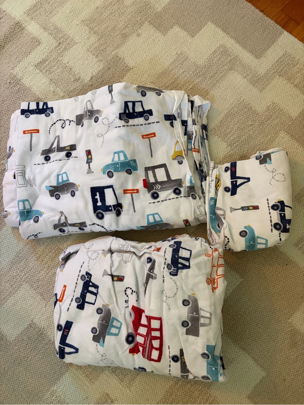 Pottery Barn Kids White Vehicle Print Bedding Set - Multicolor Cars twin